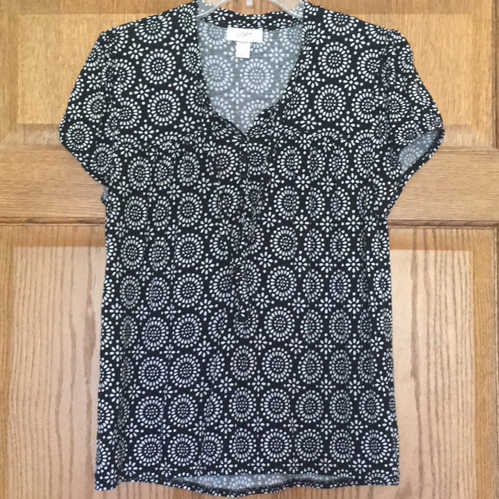 3 for $20 bundles of tops Black and White Loft Top